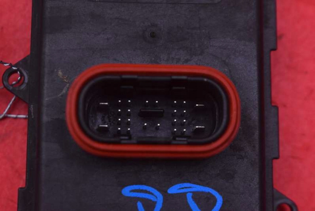 фото №7, Модуль поворота ксенон правый 8u0941329 vw touareg 2 ii 7p 10-14