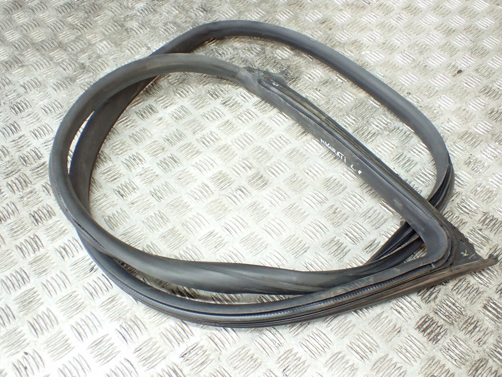 фото №12, Прокладка двері maserati quattroporte 13-