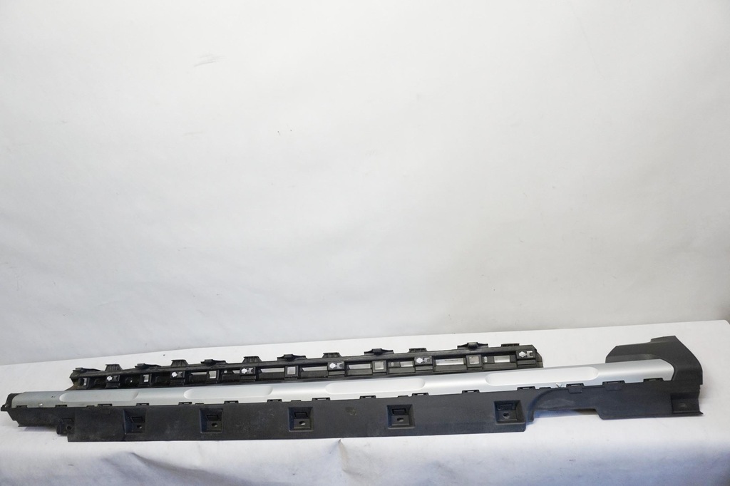 фото №1, Молдинг поріг ліва vw passat b8 alltrack