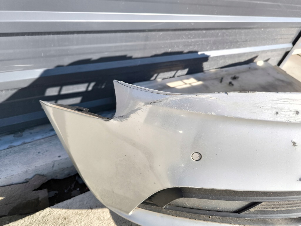 Купить Бампер перед комплектный  audi a4 b8 рестайлинг  2011-2016 lx7w pdc оригинал !!!