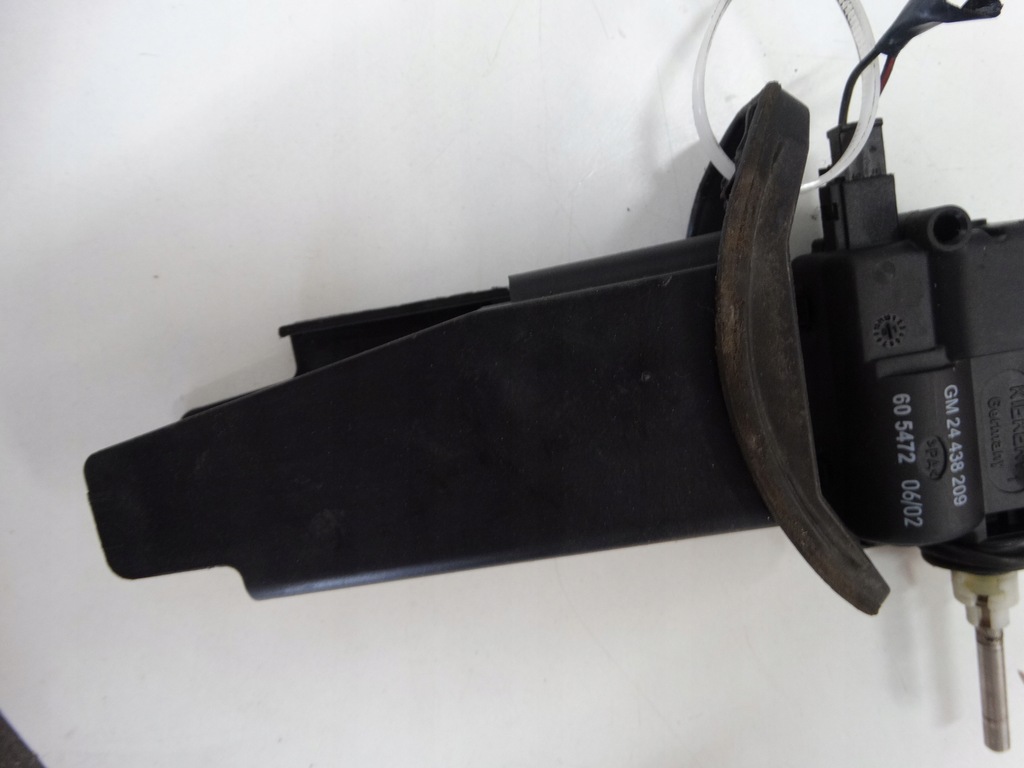 фото №8, Привід+ моторчик кришка пального vectra c 2.2dti