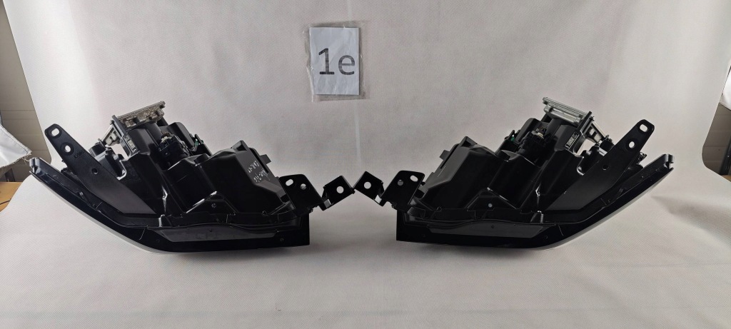 Mazda cx-30 cx30 full led левое  правый  фара левая правая с Разборки