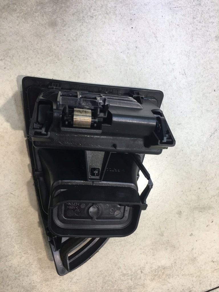 фото №8, Решётка обдув citroen c4 i 9646337977