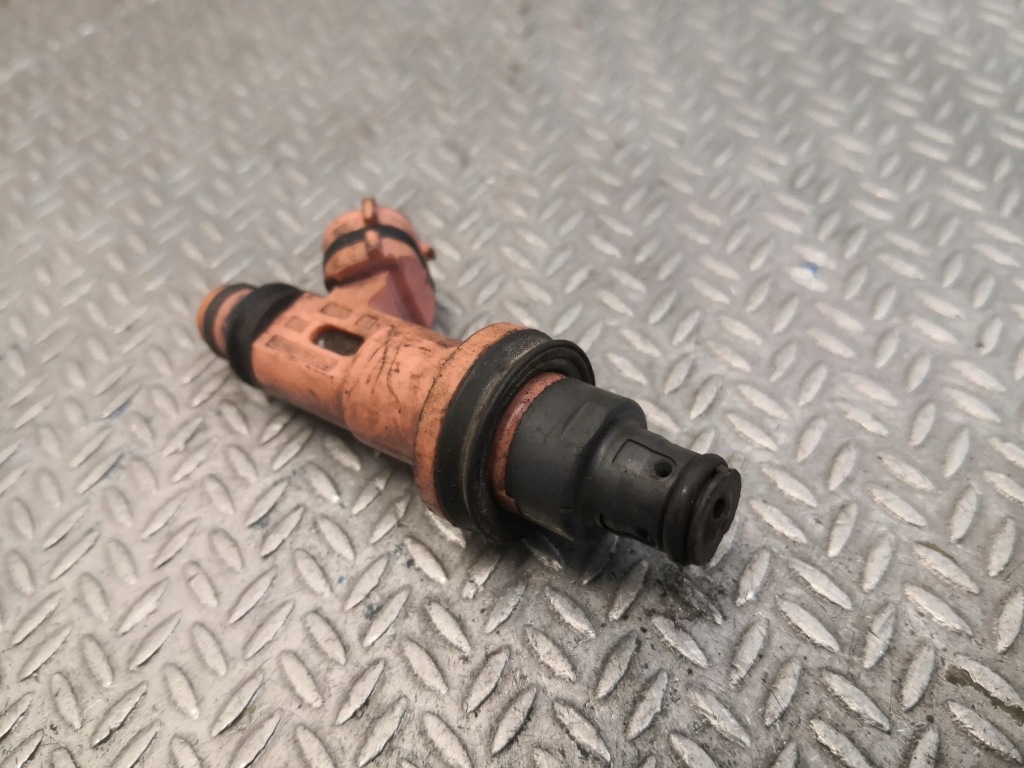 фото №1, Lexus sc 300 - 400 форсунка пального