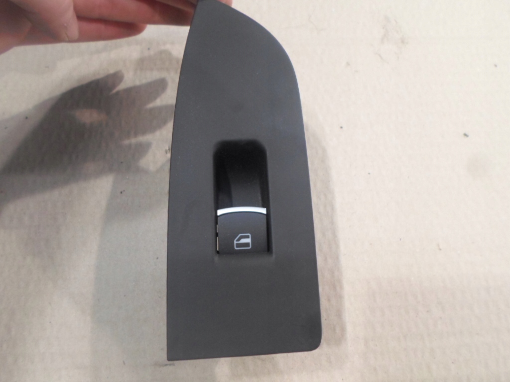 фото №1, Vw cc выключатель стекло 3c8867375a с хром