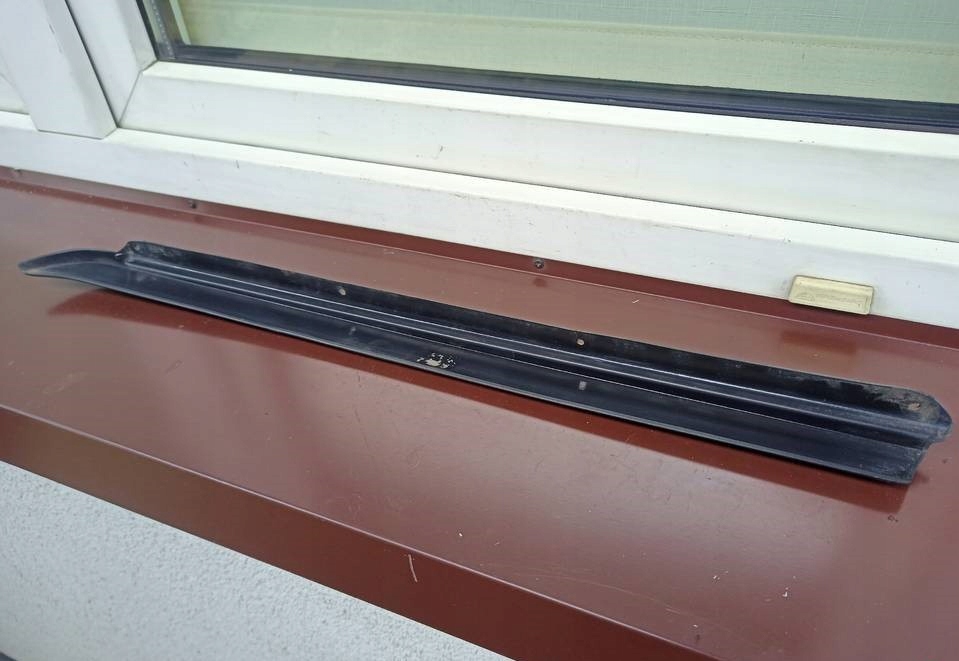 фото №4, Bmw e30 накладка на фару накладка na панель фари ліва