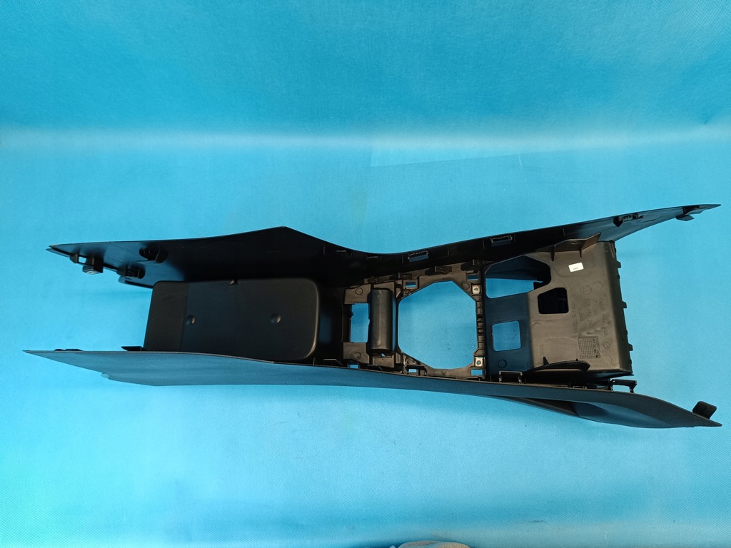 фото №11, Skoda karoq 2020r 1,5 tsi захист тунель середній панель 566863241c 566863243