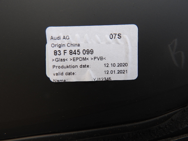 Audi q3 2 стекло лобовое датчик камера 83f845099 оригинал 2020r в Украине