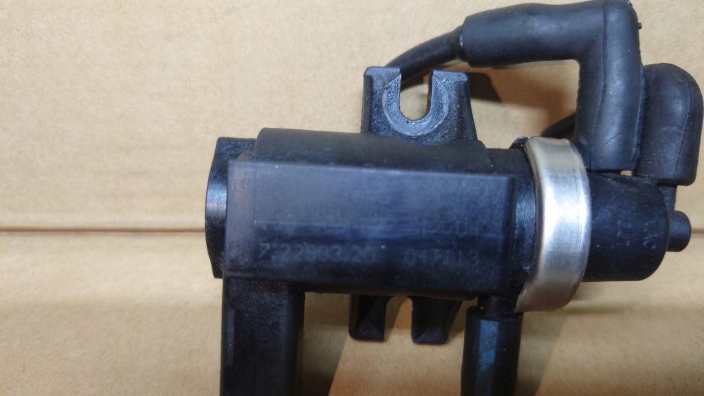 фото №1, Клапан вакуумa 72290322