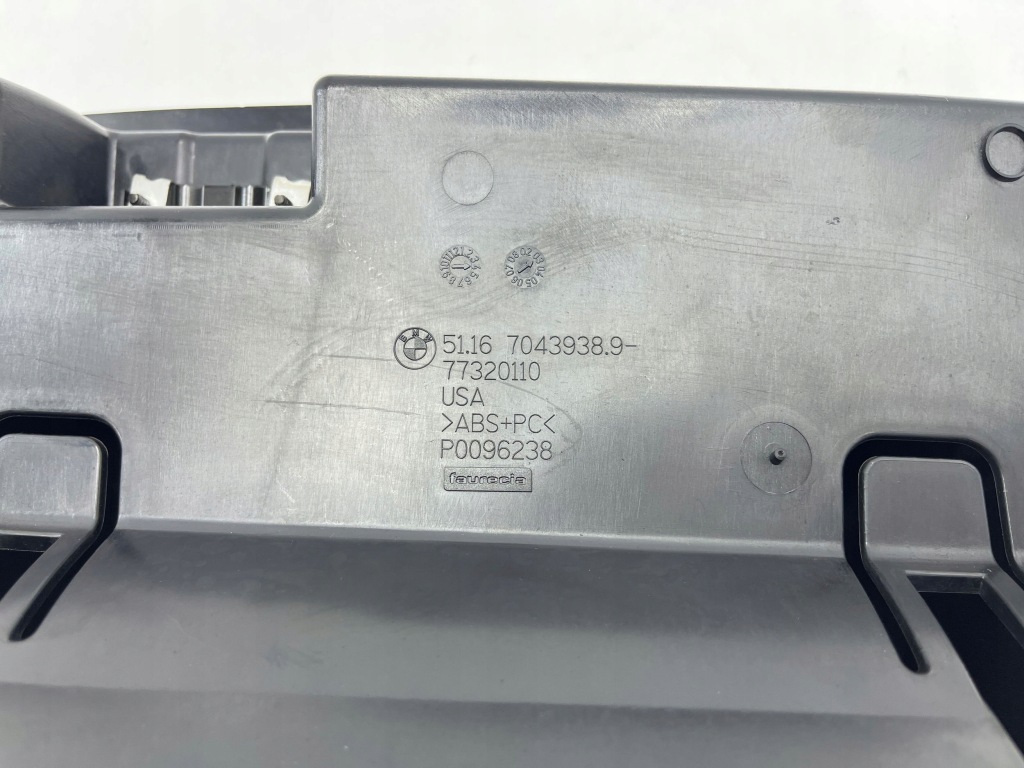 Бардачок bmw z4 e85 e86 7043938 2003 бензин 141kw Київ