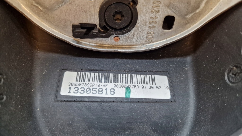 Руль кожа кожаный многофункциональный opel astra iv 4 j 13305818 хорошее состояние с Разборки