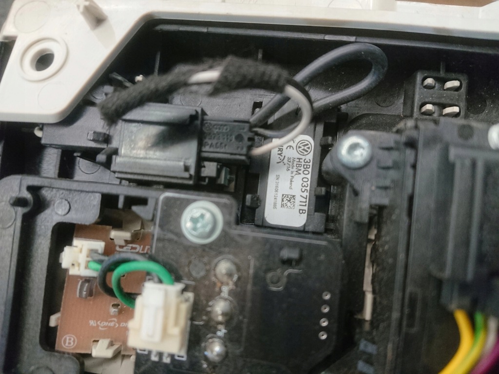 фото №9, Vw passat b8 лампа потолочный 5g0867489b