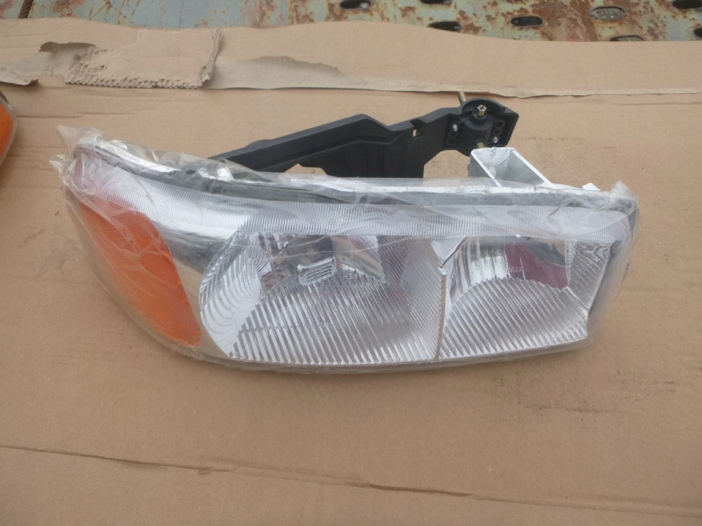 фото №1, Gmc sierra лампа права 1999-2006