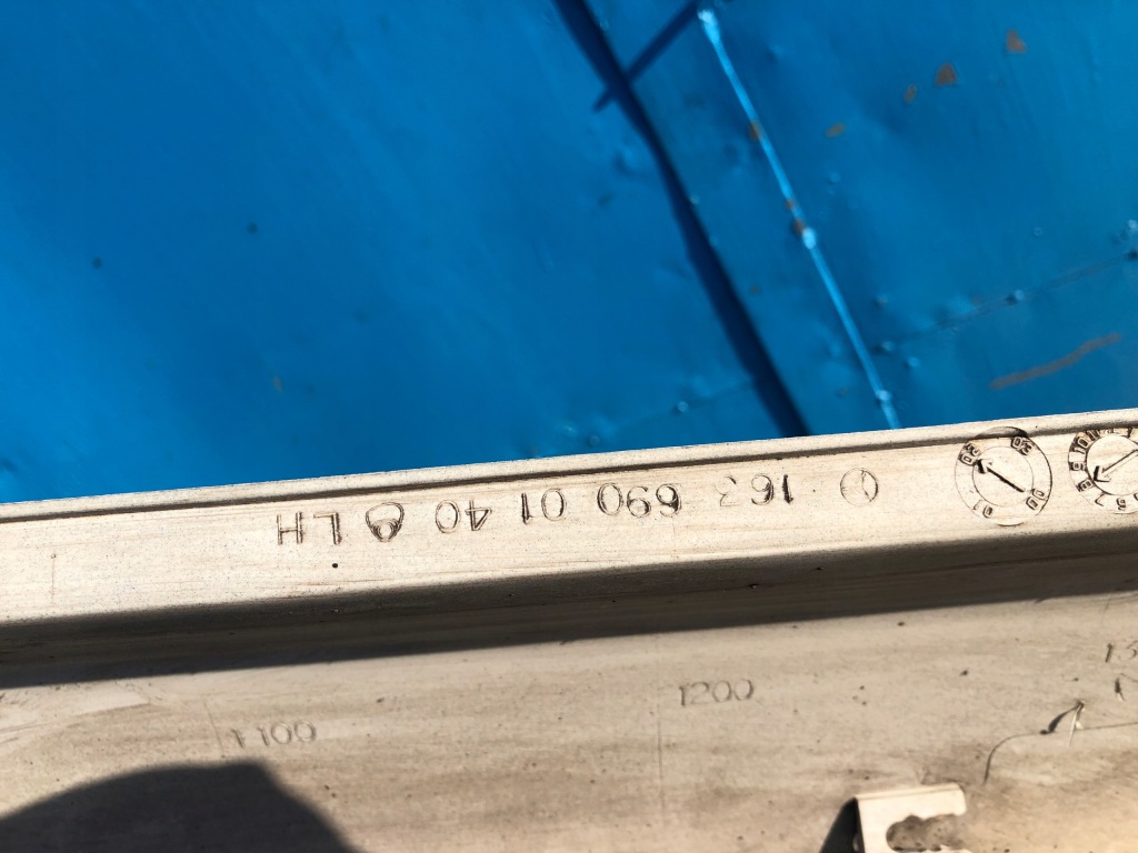 Mercedes ml w163 рестайлинг  левая молдинг накладка порог 359 с Разборки