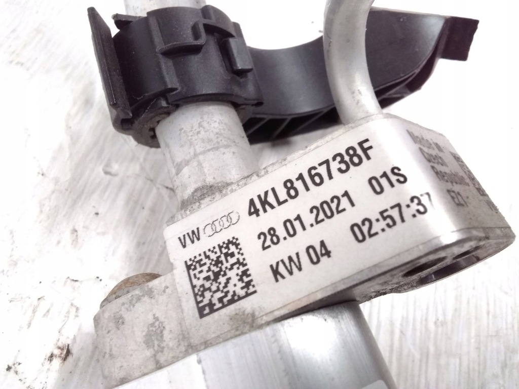 Шланг кондиционера перед audi e-tron 4kl816738f Недорого