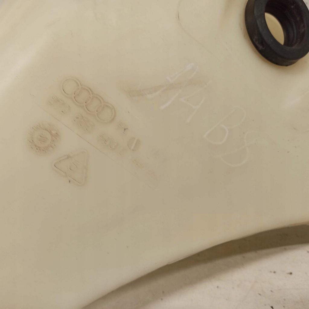 фото №7, Audi a4 b8 бачок омивача 8t0955453c