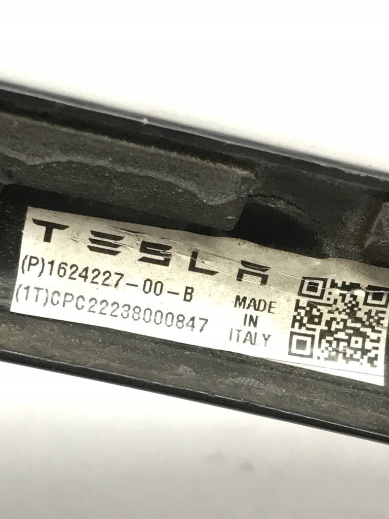 фото №12, Спойлер спойлер кришки багажника задня карбон tesla model s plaid 1624227-00-b