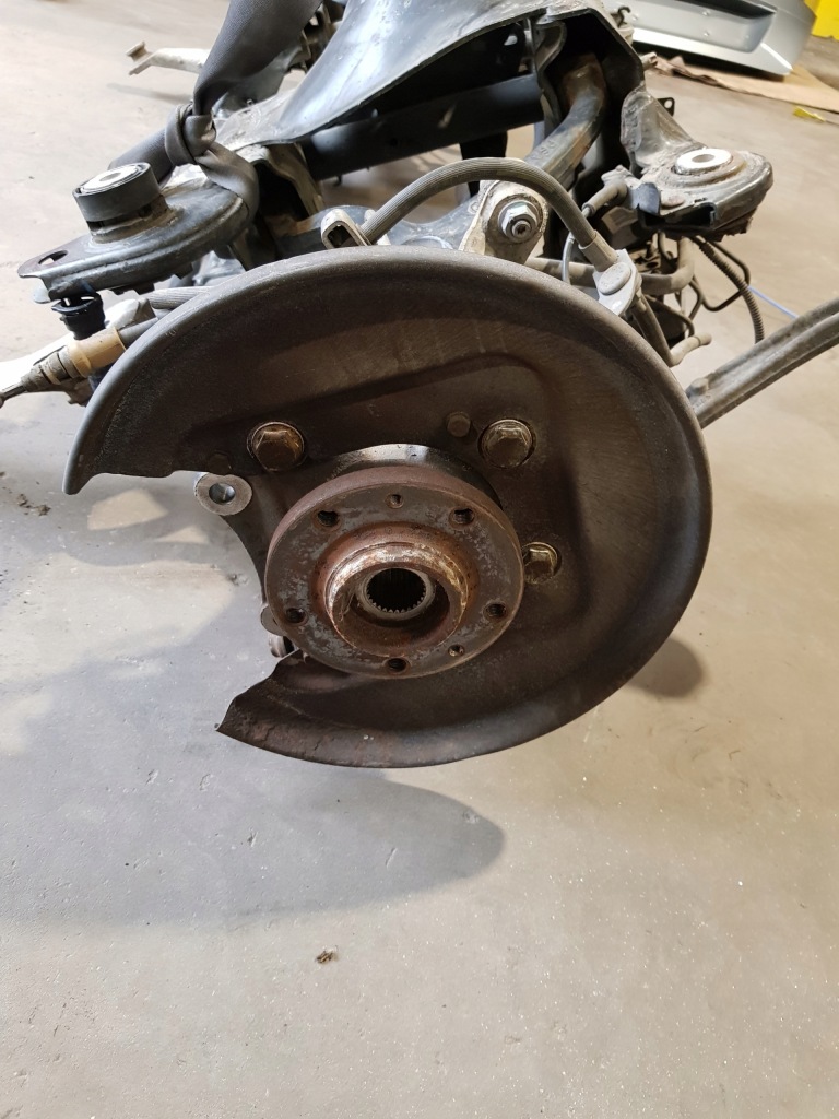 Балка підвіска задній peugeot 508 rxh hdi hybrid 4x4 Недорого