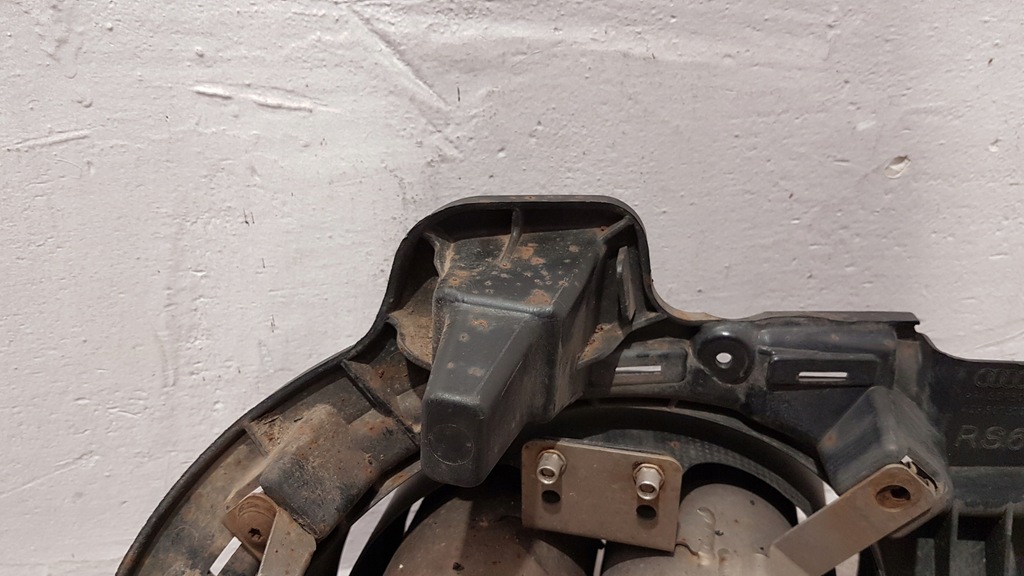 фото №11, Наконечник выхлоп кронштейн правый задняя audi rs6 c7