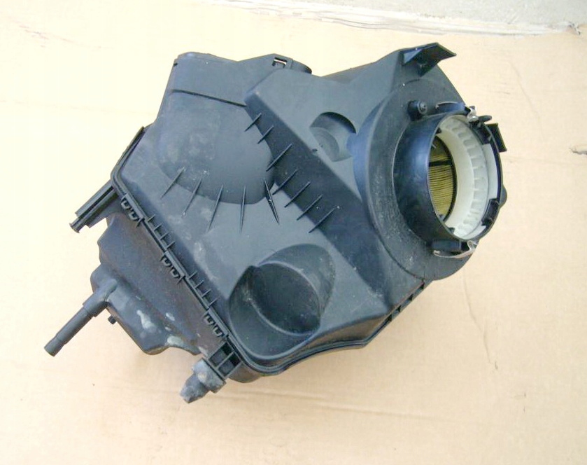 фото №1, Audi a6 4f0 корпус фильтра воздуха 4f0133837h