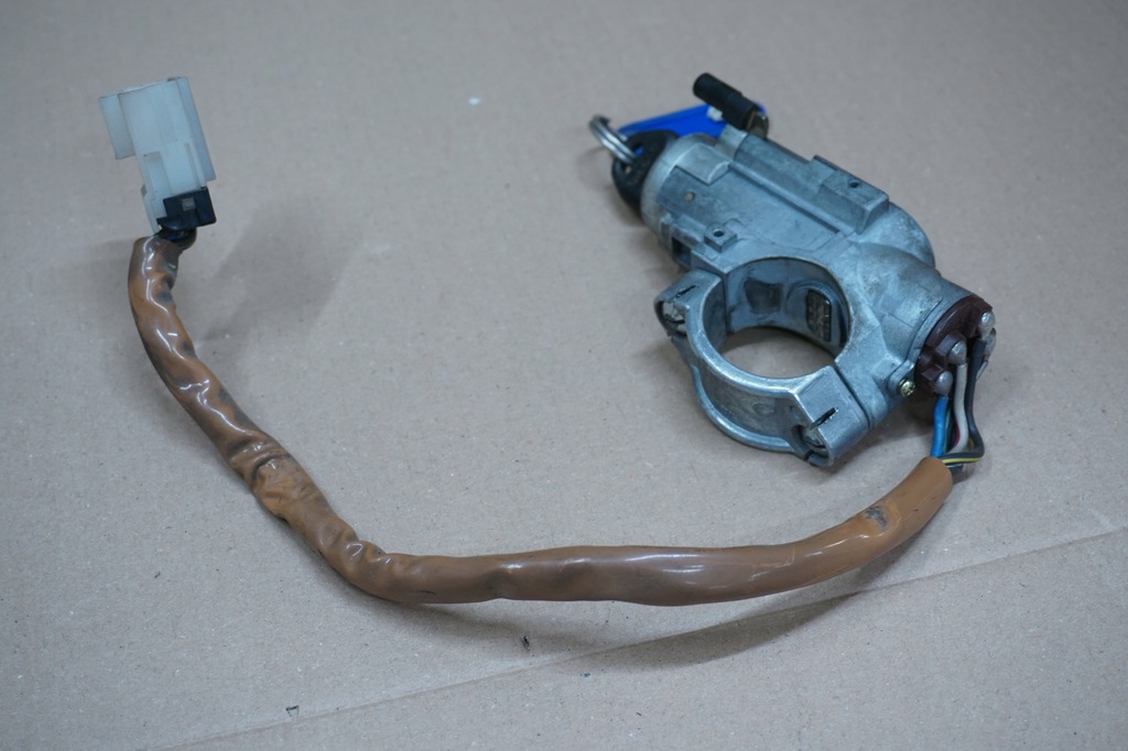 фото №5, Nissan navara d21 king cab замок запалювання + ключ 2,5 d