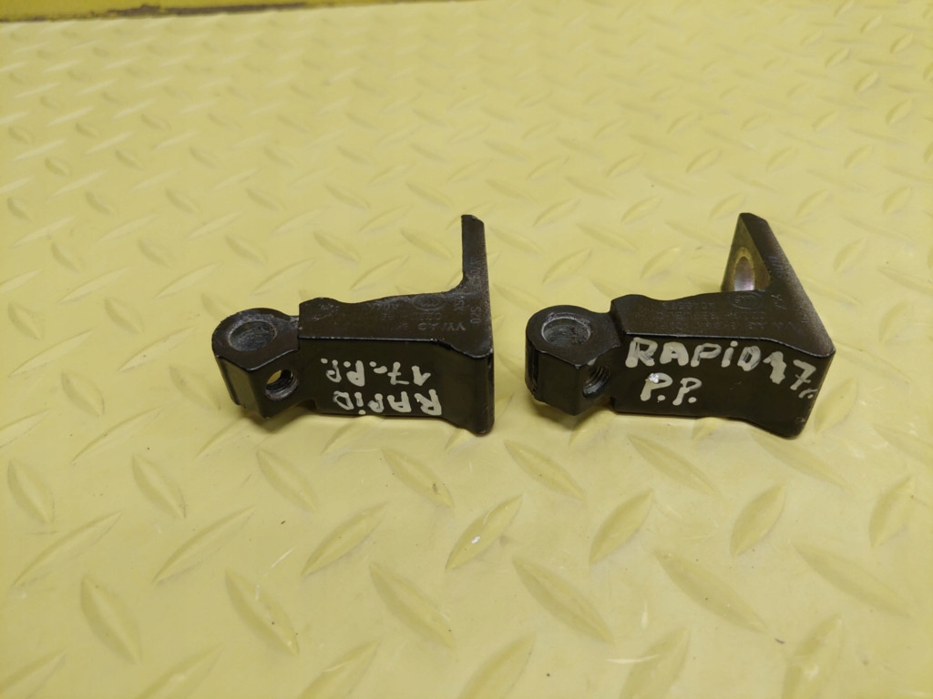 фото №4, Skoda rapid ii петля дверь правый перед 8k0831402p