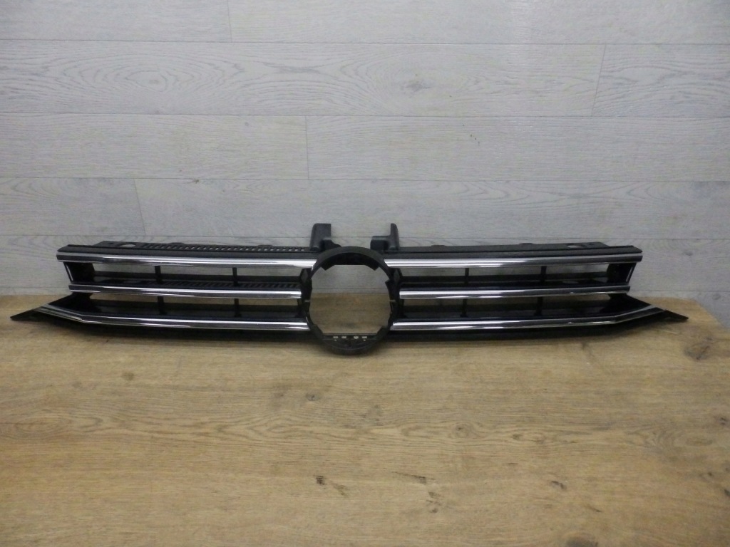 фото №1, Решётка радиатора решётка радиатора радиатора vw touran ii 5ta