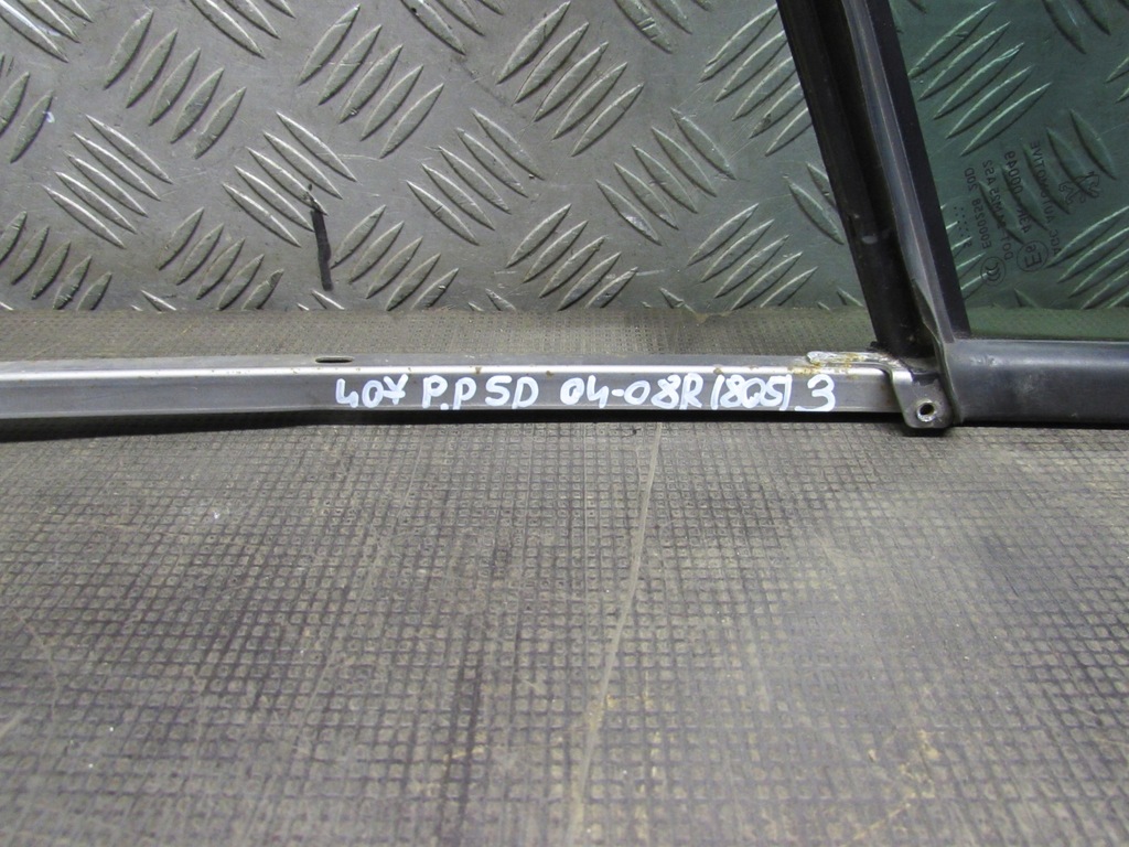 фото №8, Стекло треугольник правый перед peugeot 407 04-11r dot24 m25 as2