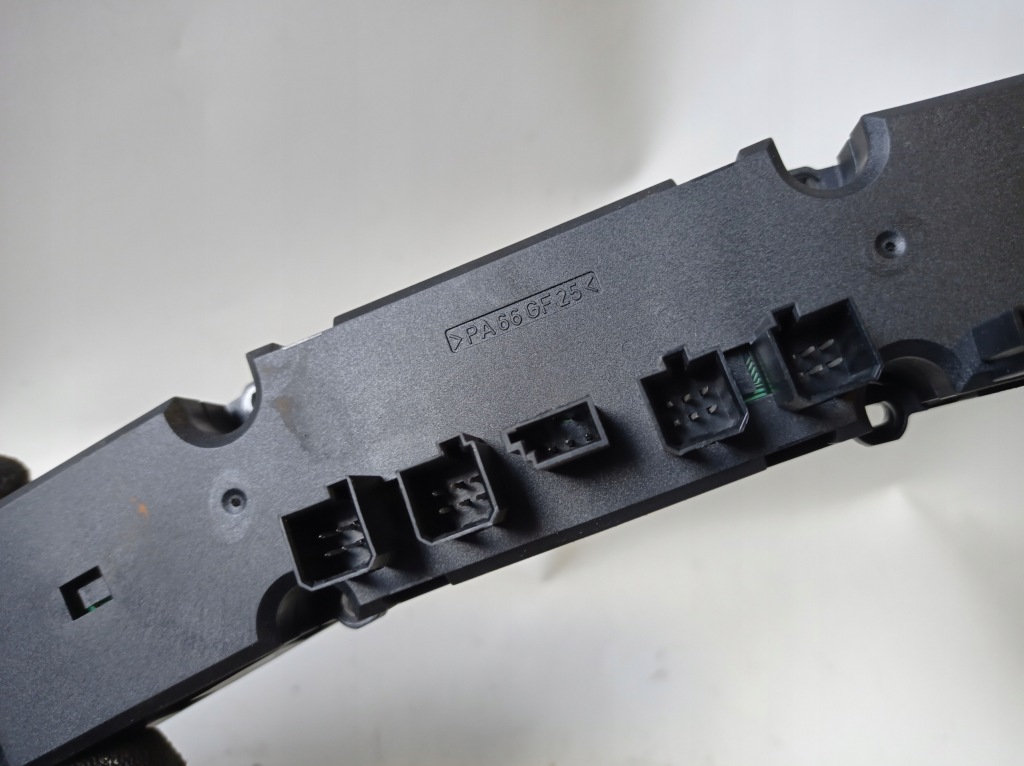 фото №9, Mercedes-benz оригінальний номер 2208205810