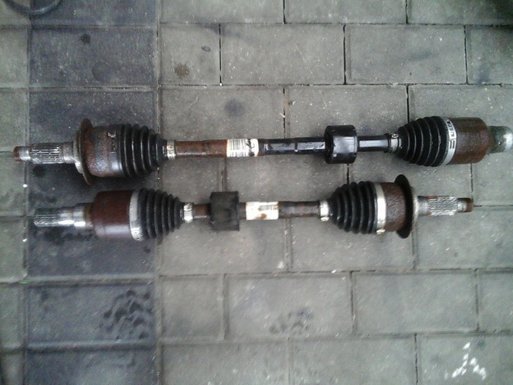 фото №1, Suzuki sx4 привідний вал права 1,6 benz