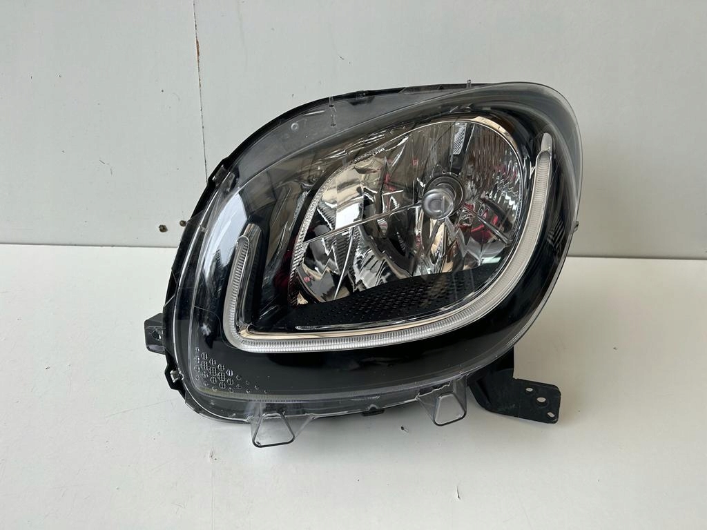 фото №1, Smart fortwo iii 453 лампа левая led 4539066101