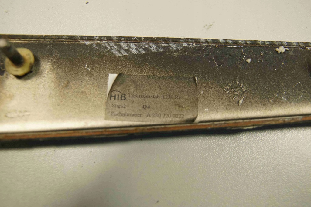 фото №7, Молдинг дверь правых карбон декор mercedes sl r230