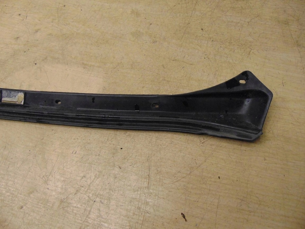 фото №5, Молдинг жабо правая chevrolet tahoe 2000-