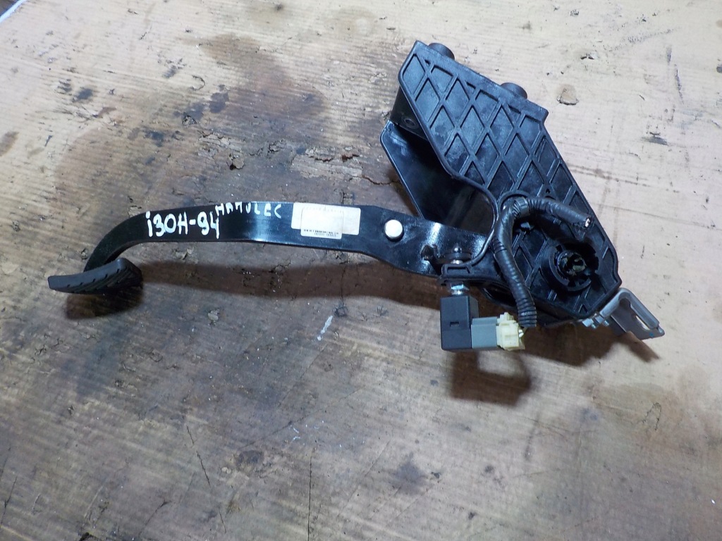 фото №1, Педаль гальма i30 10r. 328001h100