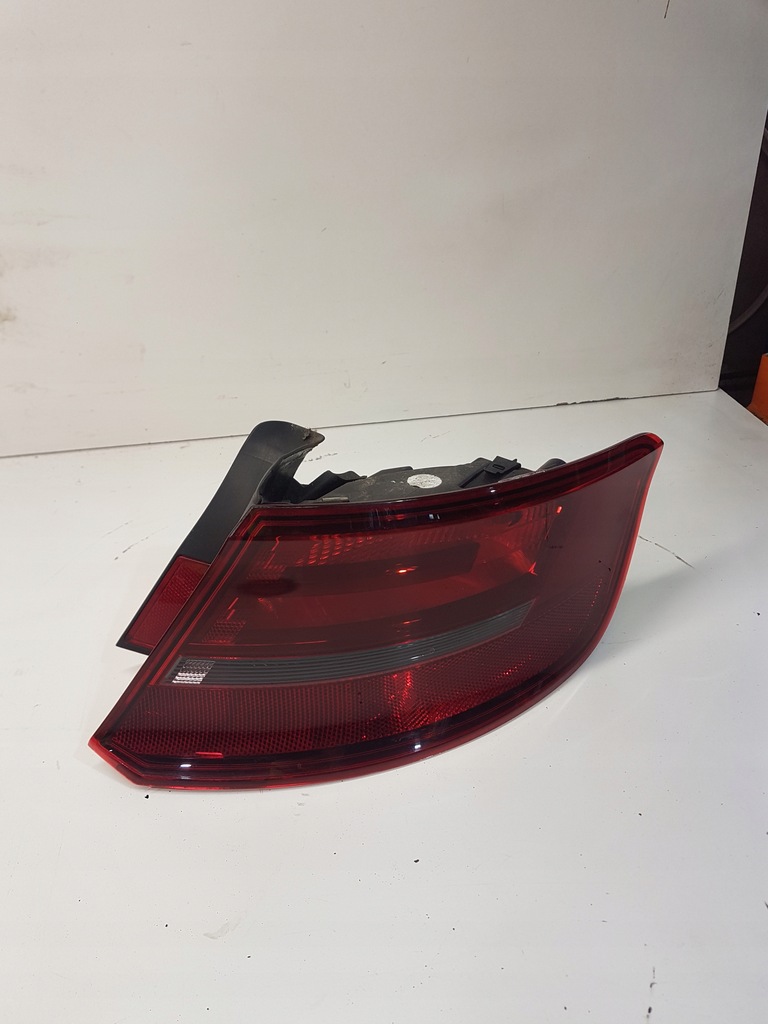 фото №1, Лампа правый задняя audi a3 8v sportback 8v4945096c
