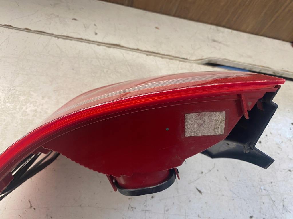 фото №9, Vw touareg ii лампа левый задняя w крыло