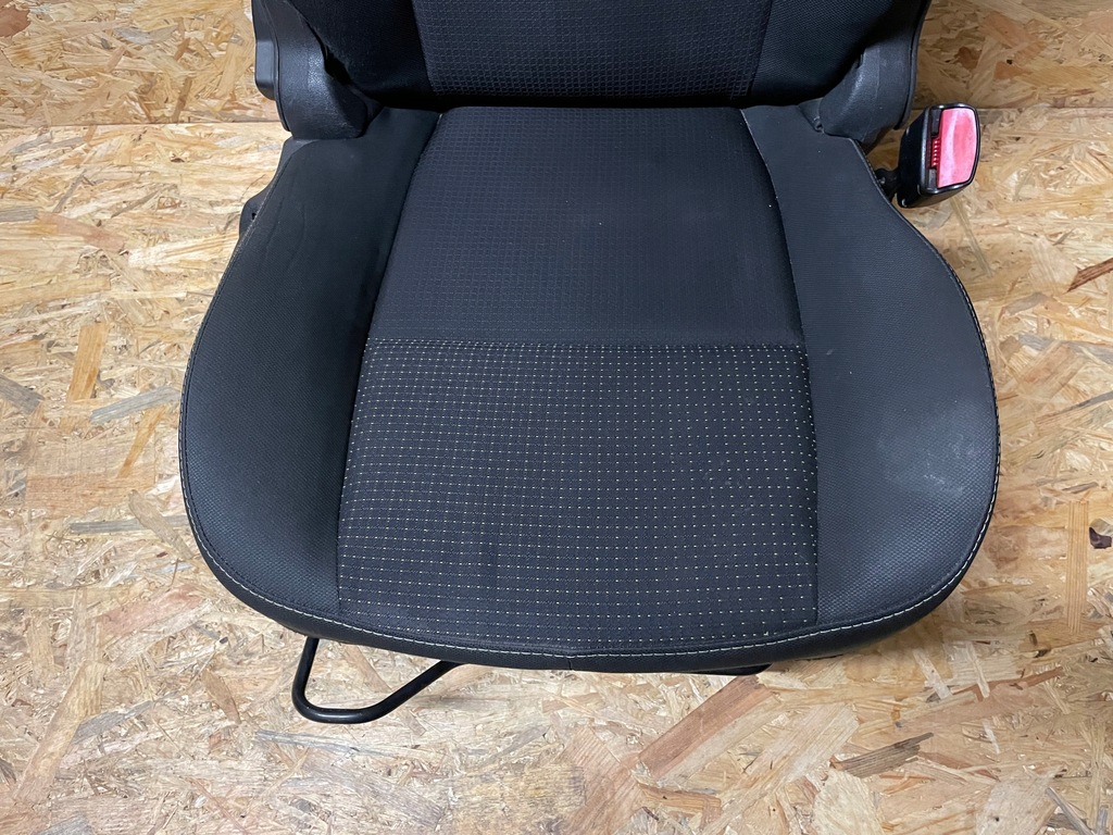 фото №2, Сиденье правый перед пассажир renault scenic iii 3