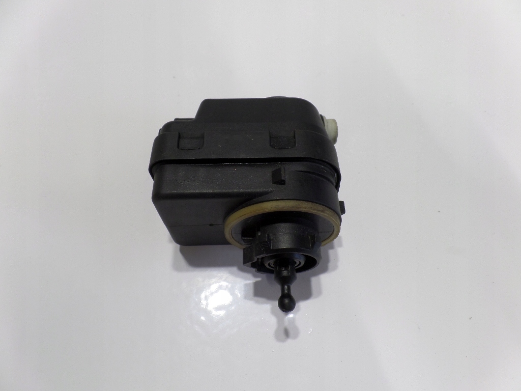 фото №1, Peugeot 607 моторчик регулировки лампы