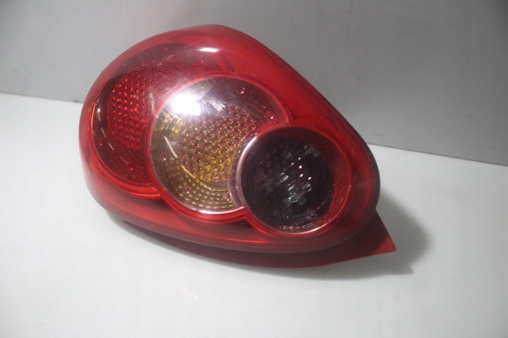 фото №4, Лампа права задня toyota aygo i