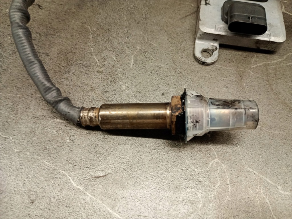 A0009054410 датчик nox датчик лямбда-зонд mercedes w447 w205 w166 2.2 cdi Киев