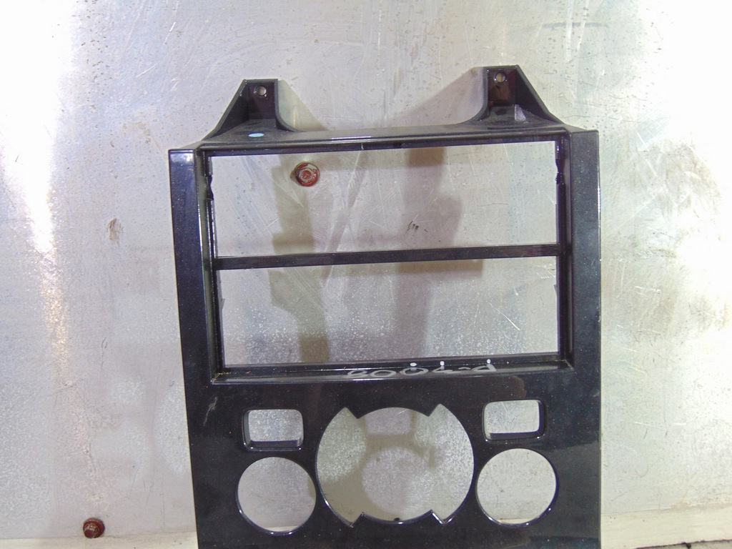 фото №2, Рамка защита радио peugeot 3008 10r