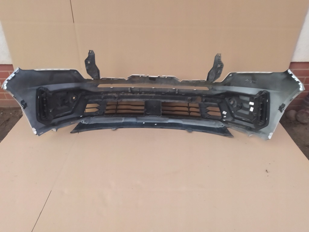 Kia sorento iv 20- бампер передній без  отворів lux Ціна