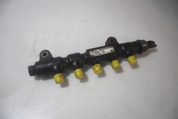 фото №1, Молдинг впрыскная peugeot 1007 1.4hdi