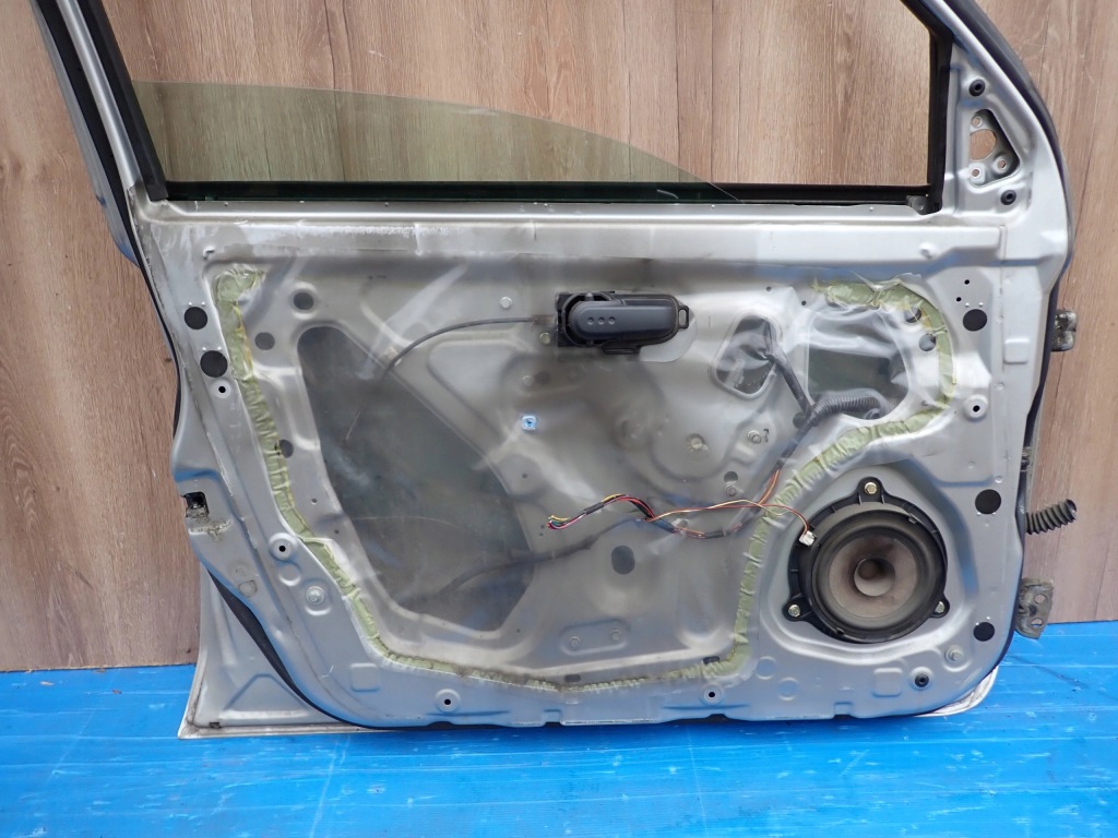 фото №10, Nissan micra k12 03-10 5d дверь передние левая ky0