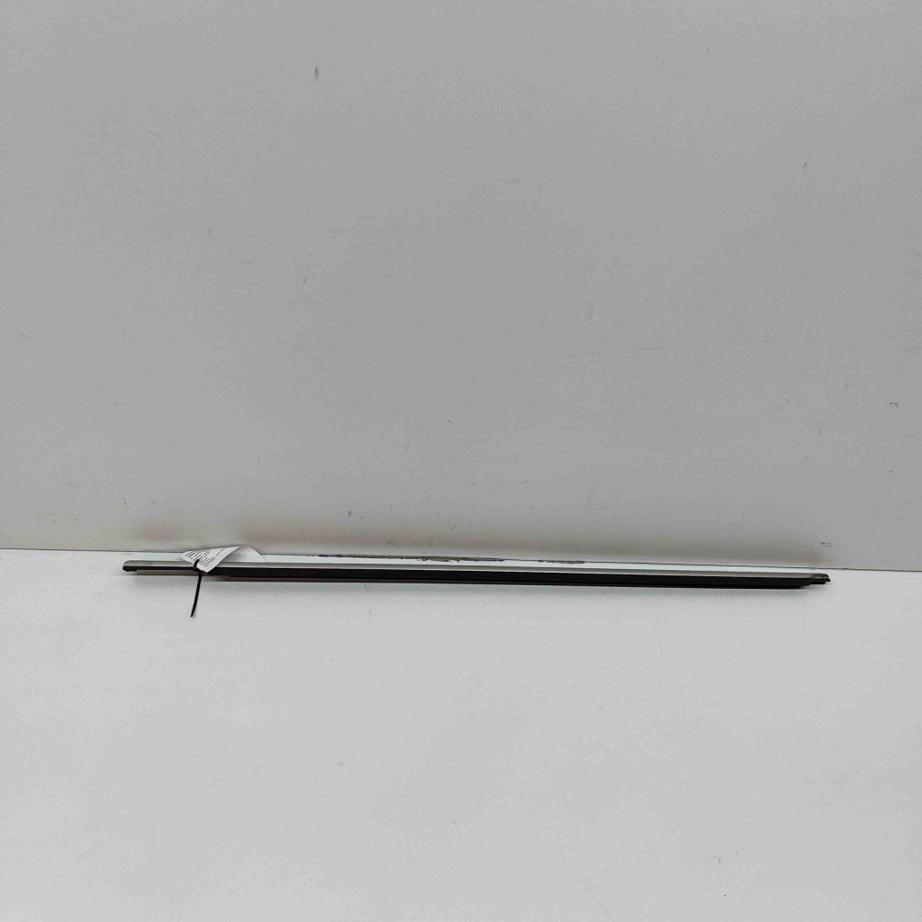 фото №1, Молдинг ущільнювач лівих передніх двері mercedes-benz m w166