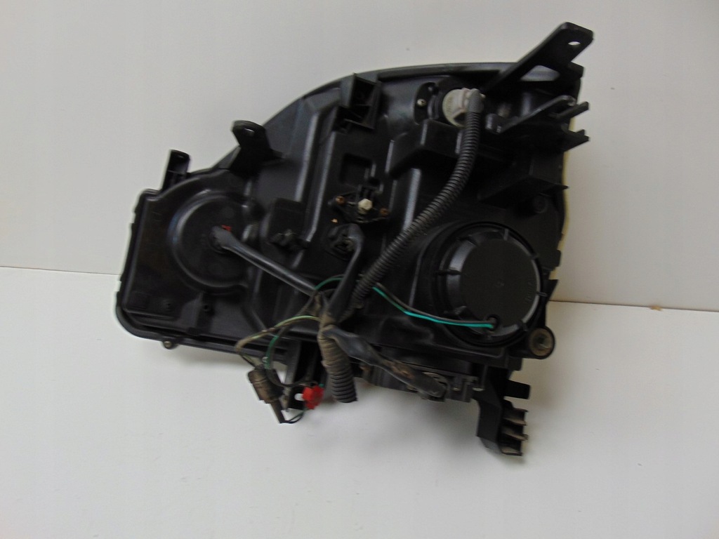 фото №10, Лампа правая ксенон nissan x-trail t31 europa