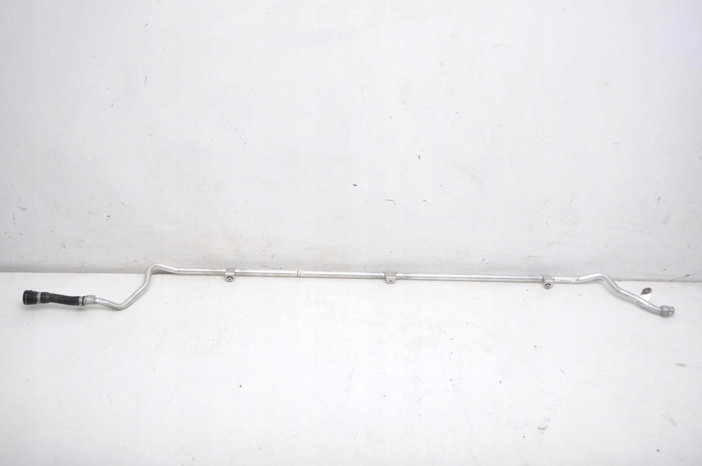 фото №1, Aston martin db11 5.2 шланг кондиционера