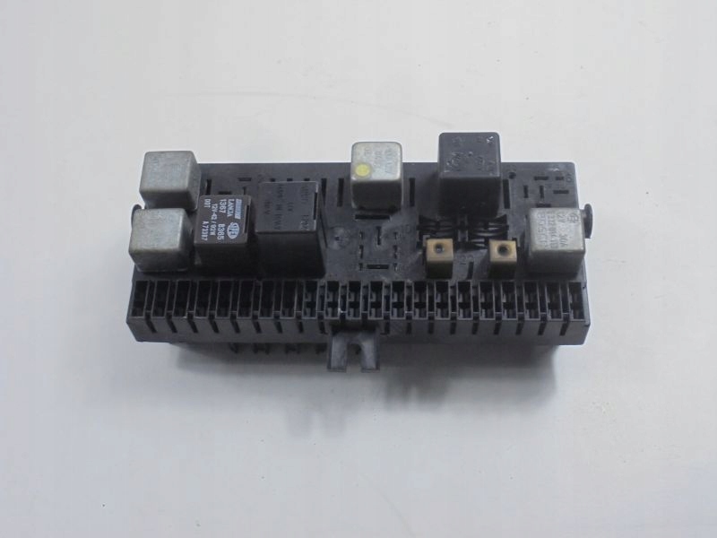 фото №1, Alfa romeo 75 коробка запобіжників 161004003002