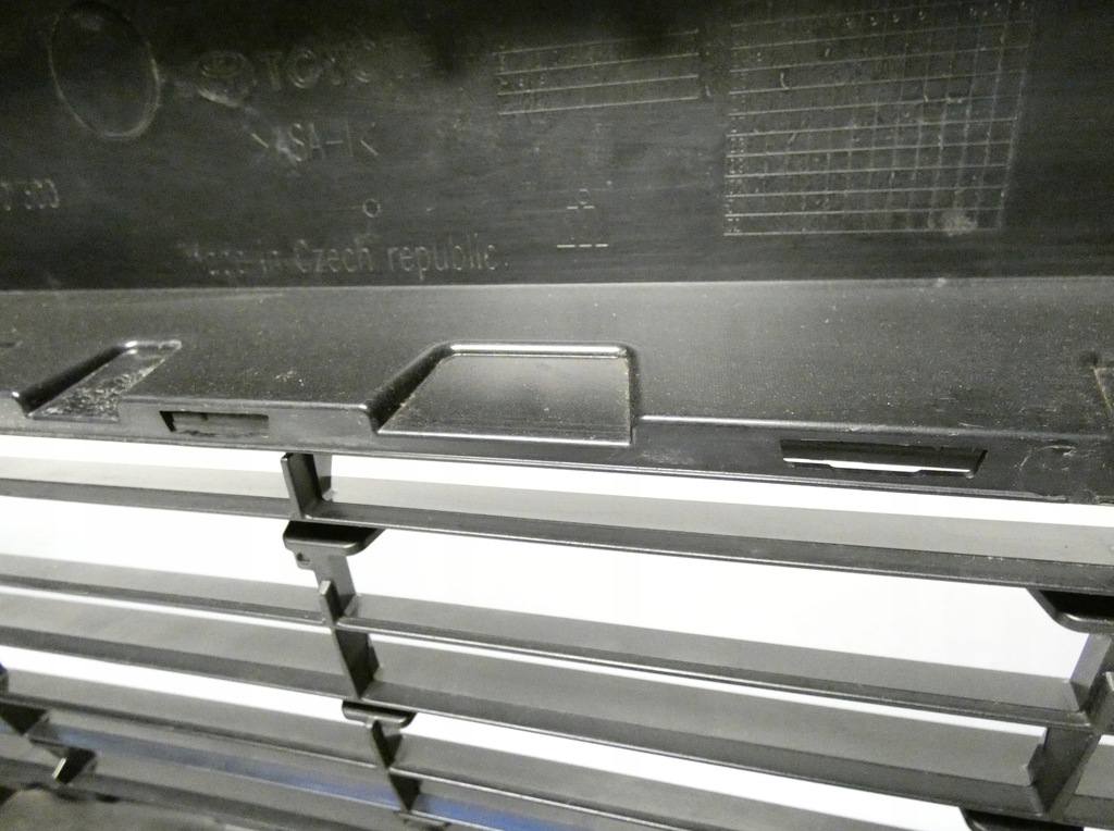 фото №13, Toyota yaris iv 4 52119-k0050 2020- pod 4 pdc бампер перед передний