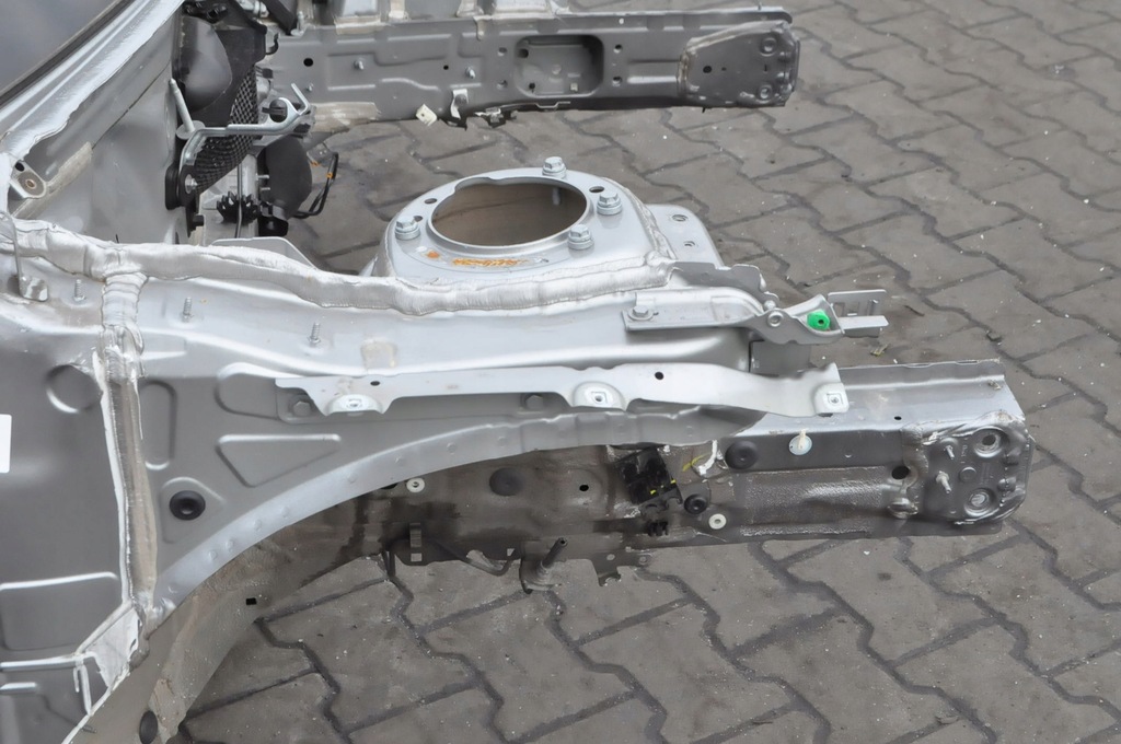 фото №2, Mini countryman f60 ii 2017- чверть лонжерон права перед